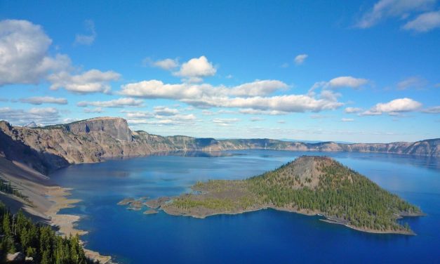 Crater Lake National Park Tourism Guide
